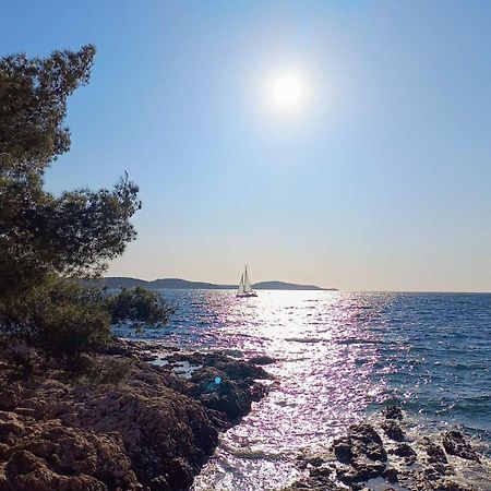 Udobna Soba Za Dvoje Hotel Hvar Town Eksteriør billede