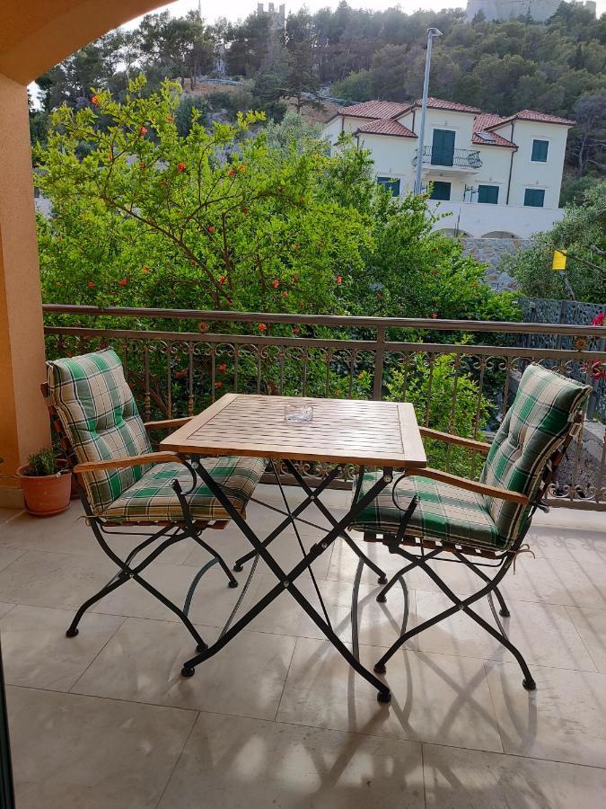 Udobna Soba Za Dvoje Hotel Hvar Town Eksteriør billede